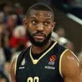 Vitto Brown