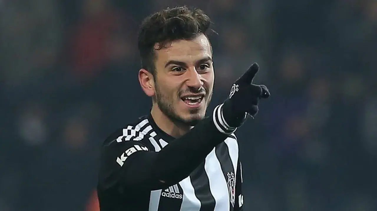 Oğuzhan Özyakup hangi golcüyü çok istemişti?