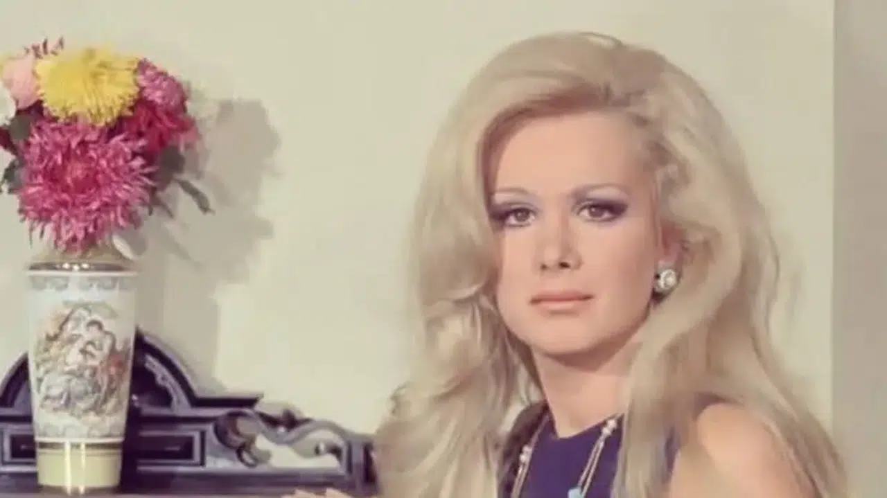 Türk Sinemasının Altın Kadını Filiz Akın Hayatını Kaybetti: Sanat Dünyası Yasta