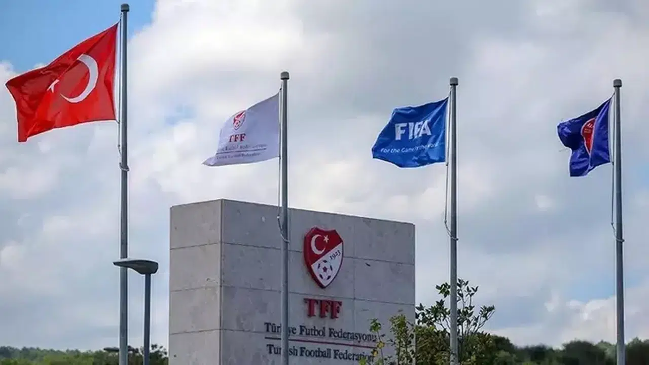 Beşiktaş'ın Yabancı Hakem İsteği TFF'de Beklemede