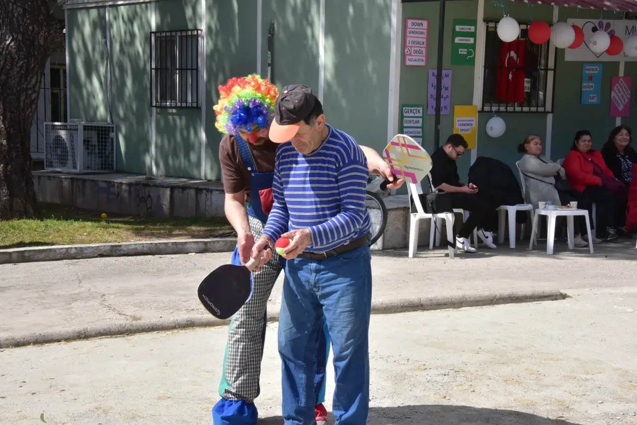 Muğla'da Down Sendromlular Farkındalık Günü'nde Sporla Hareket Edildi!