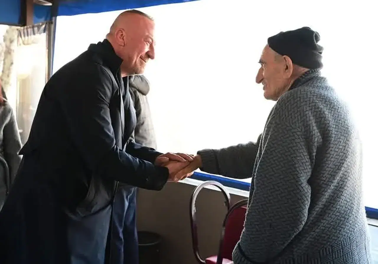 Karabatı'dan yaşlılara sahip çıkma çağrısı: Ulu çınarların önemi vurgulandı!