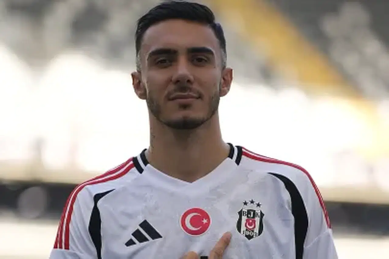 Emirhan Topçu’dan Geçit Yok!