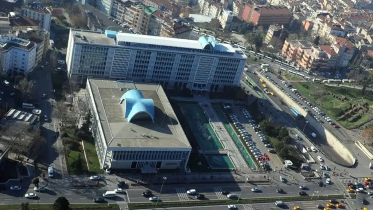 İBB’de Yolsuzluk Soruşturması: 14 Tutukluya Ait 12 Şirkete El Konuldu