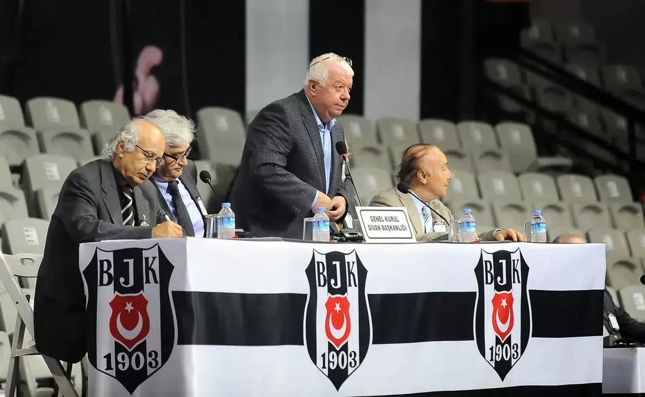 Atıf Keçeci : Beşiktaş’ta Divan Krizi Büyüyor