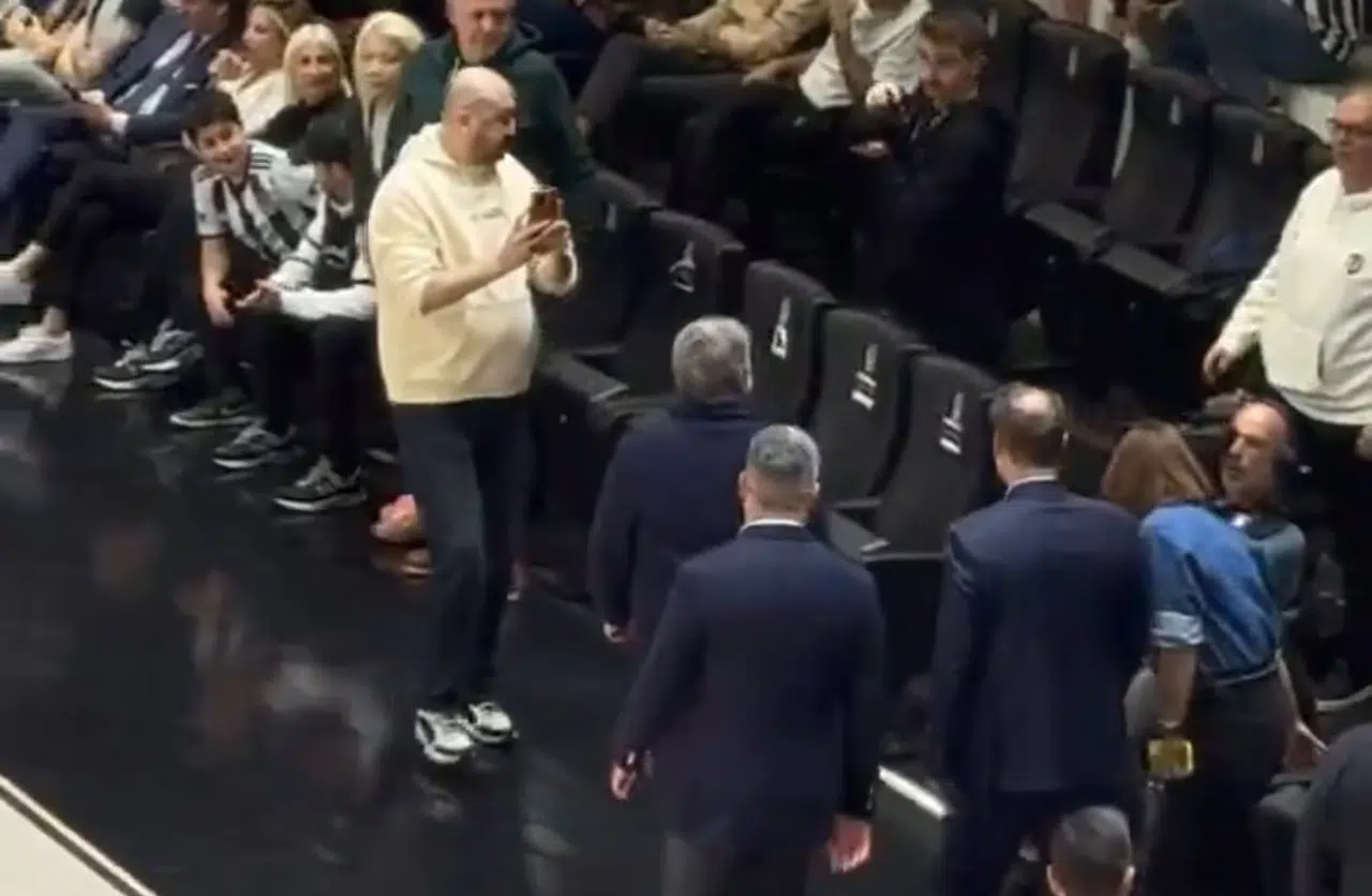 Serdal Adalı Akatlar’da Takımımıza Destek Verdi