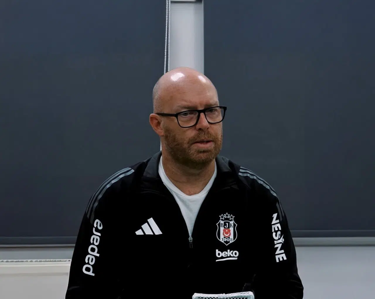 Beşiktaş Scoutu John Vik, Mesaiye Başlıyor