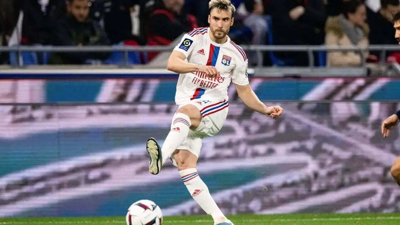 Beşiktaş ve Fenerbahçe transferde aynı ismi hedefe aldı!