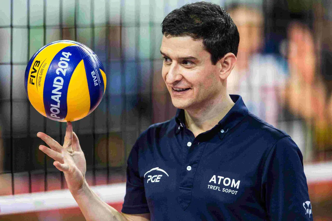 Beşiktaş Kadın Voleybol Takımı'nda Yeni Dönem: Lorenzo Micelli İmzaya Yakın!