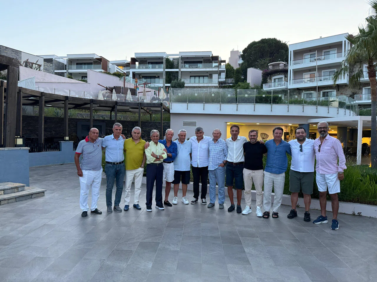 Beşiktaş'ta Geçmişe Tepki, Geleceğe Uyarı: "Bu Borç Yükü Taşınamaz!"