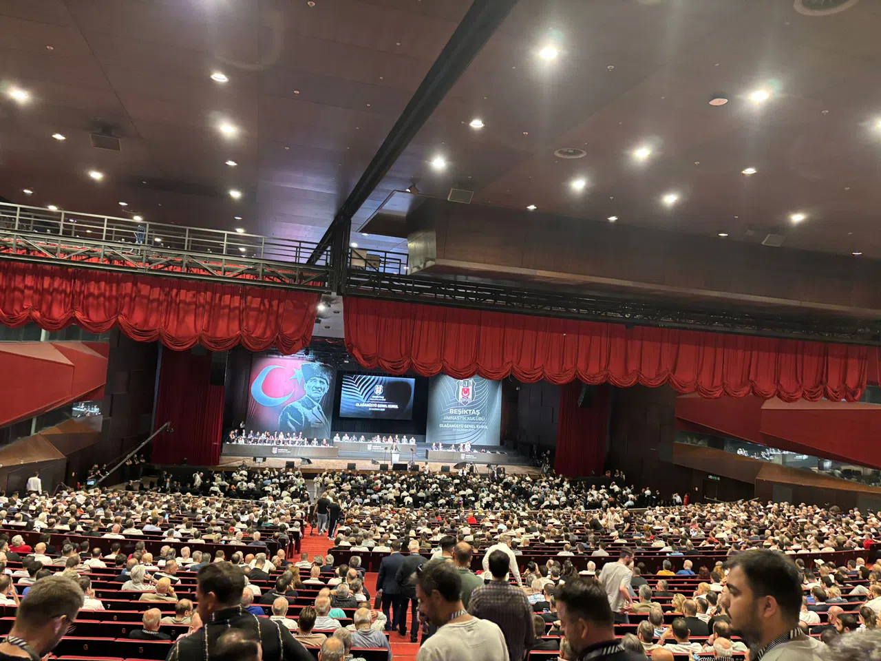 Serdal Adalı: "Borçsuz bir Beşiktaş hayali kuruyoruz.