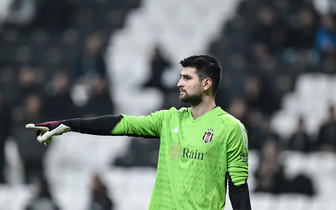 Ersin Destanoğlu'ndan Kalesini Kapatan Performans!