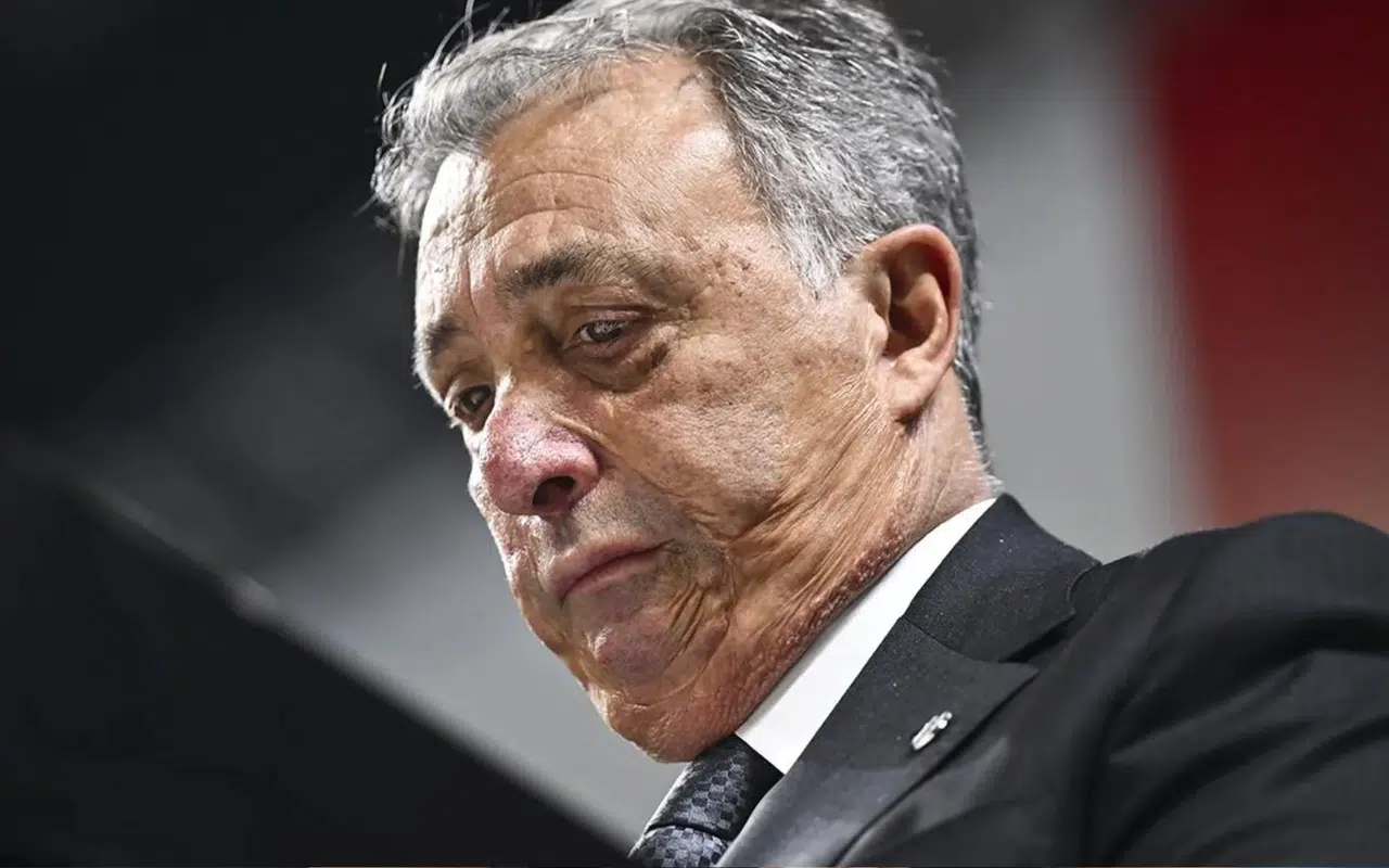 Ahmet Nur Çebi: "Yolsuzluklarla Mücadele Edilmeli"