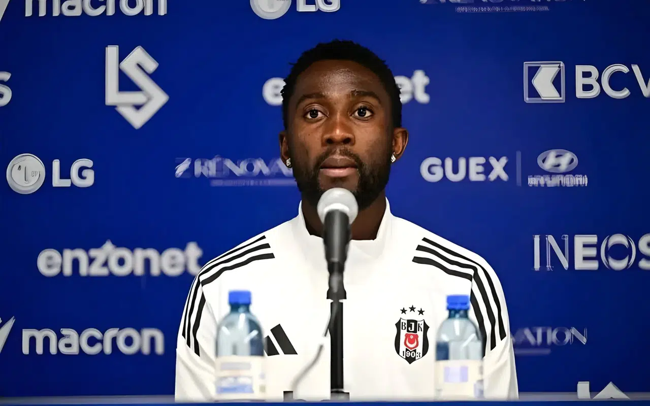 Ndidi’nin Uçağı Acil İniş Yaptı