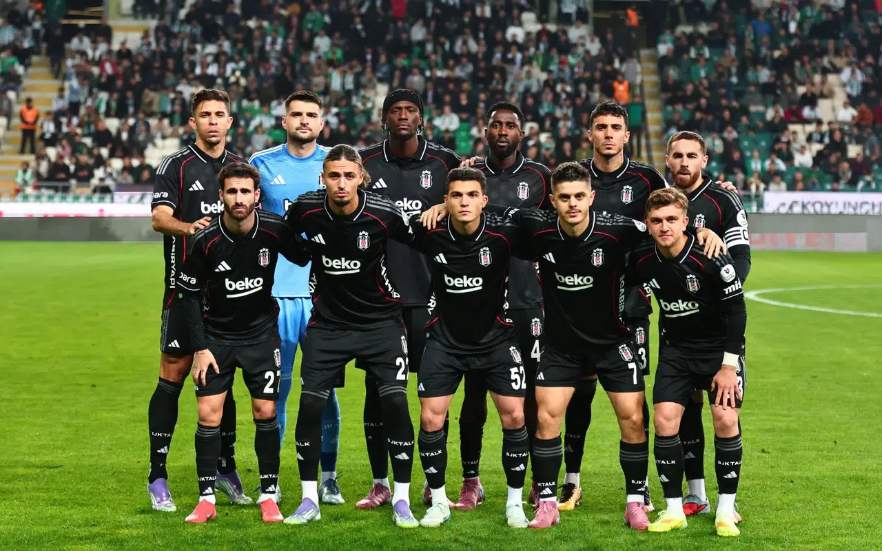 Ahmet Çakar: Beşiktaş Havlu Attı!
