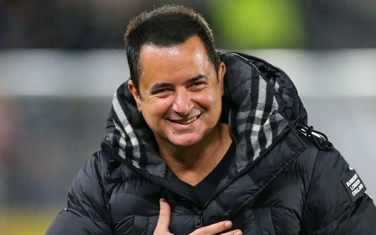 Acun Ilıcalı hakkında açılan yasa dışı davası ertelendi!