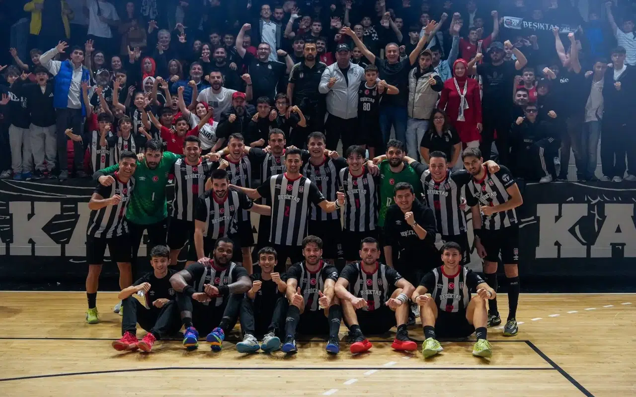 Beşiktaş Hentbol, Yunan ekibine acımadı!