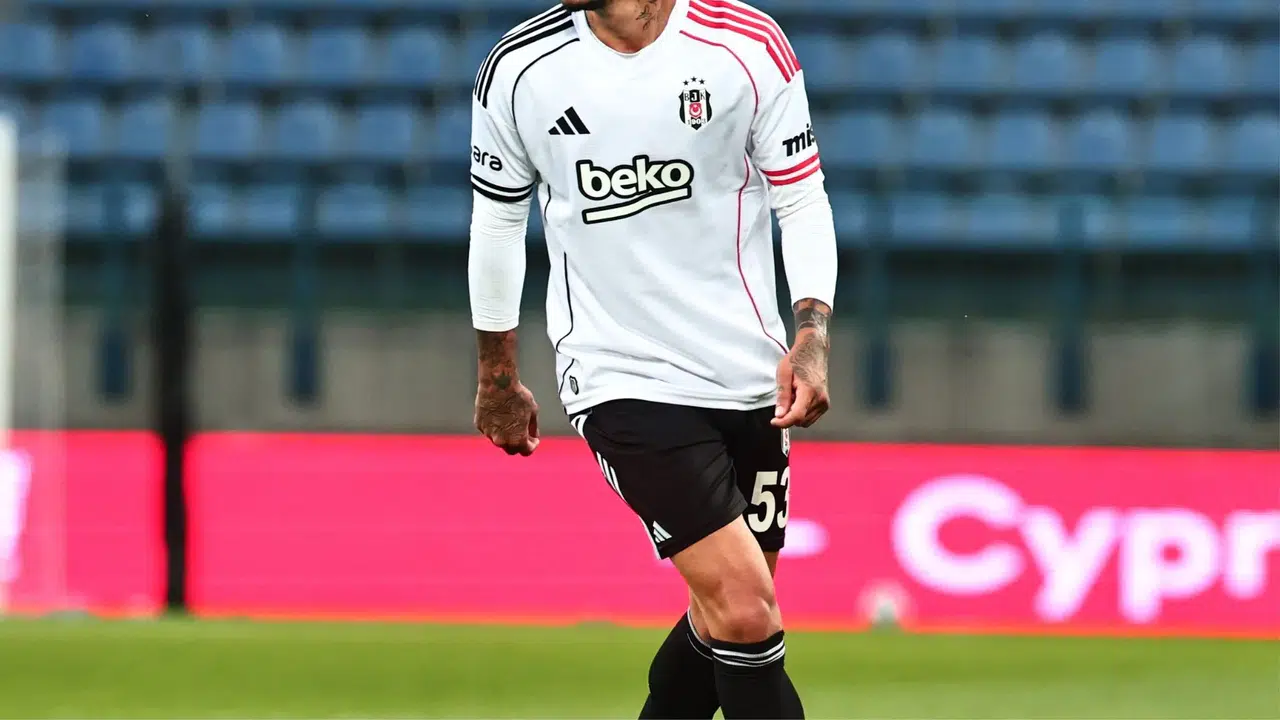 Beşiktaş’ın stoperi ayrılmak için harekete geçti