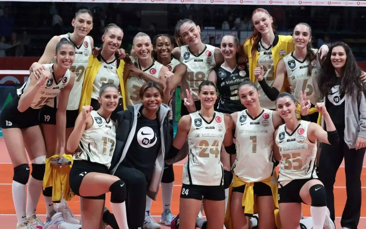 VakıfBank seriyi bozmadı: Deplasmanda gelen zafer!