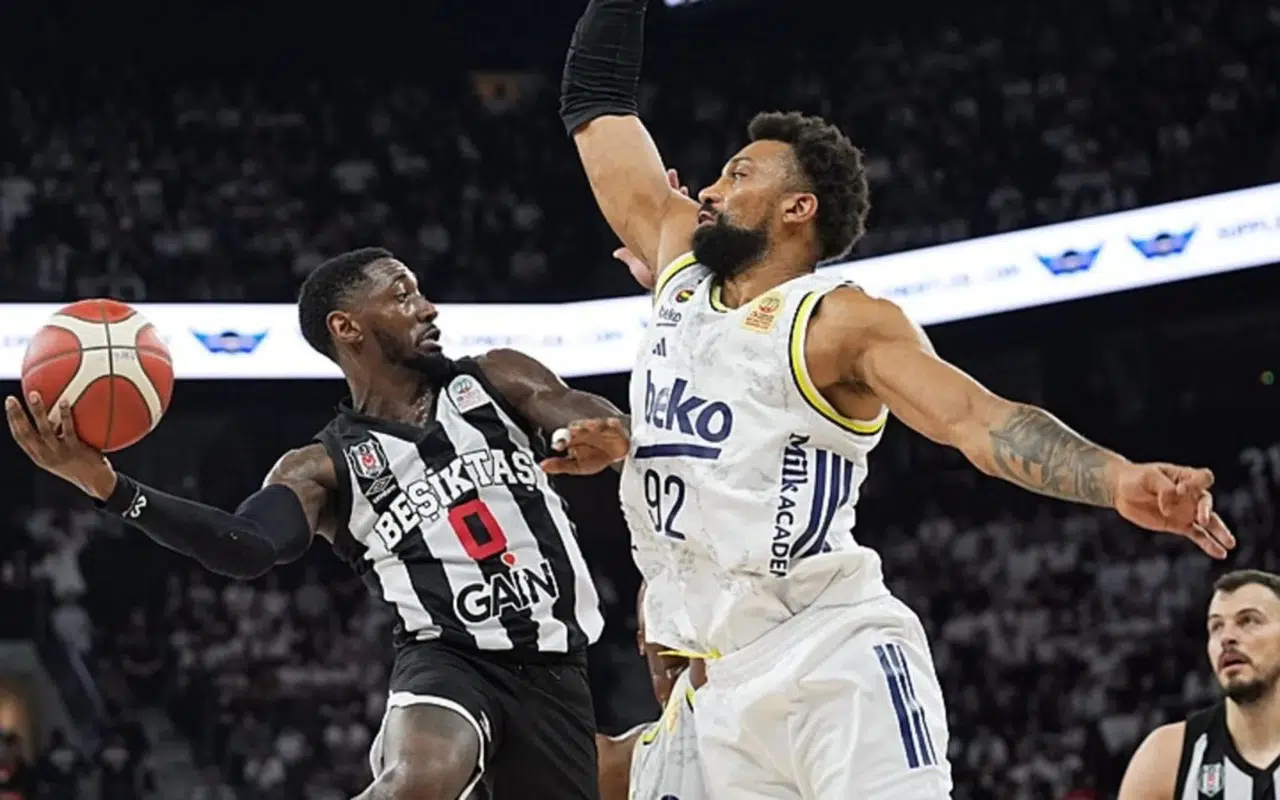 Beşiktaş GAİN Fenerbahçe Beko karşısında!