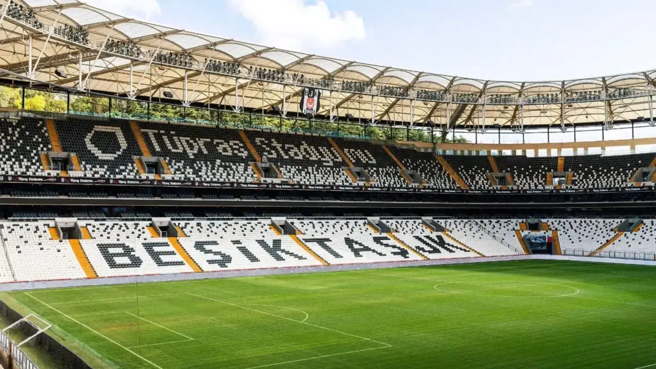 Tüpraş Stadyumu dev derbiye hazırlanıyor