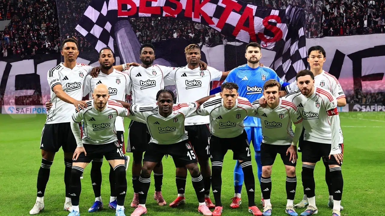 Beşiktaş'ın derbi karnesi açıklandı: 8.0 puanla o isim takımın zirvesinde!