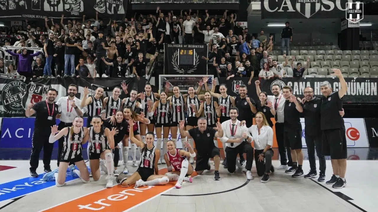 Beşiktaş kadın voleybol takımına dev destek