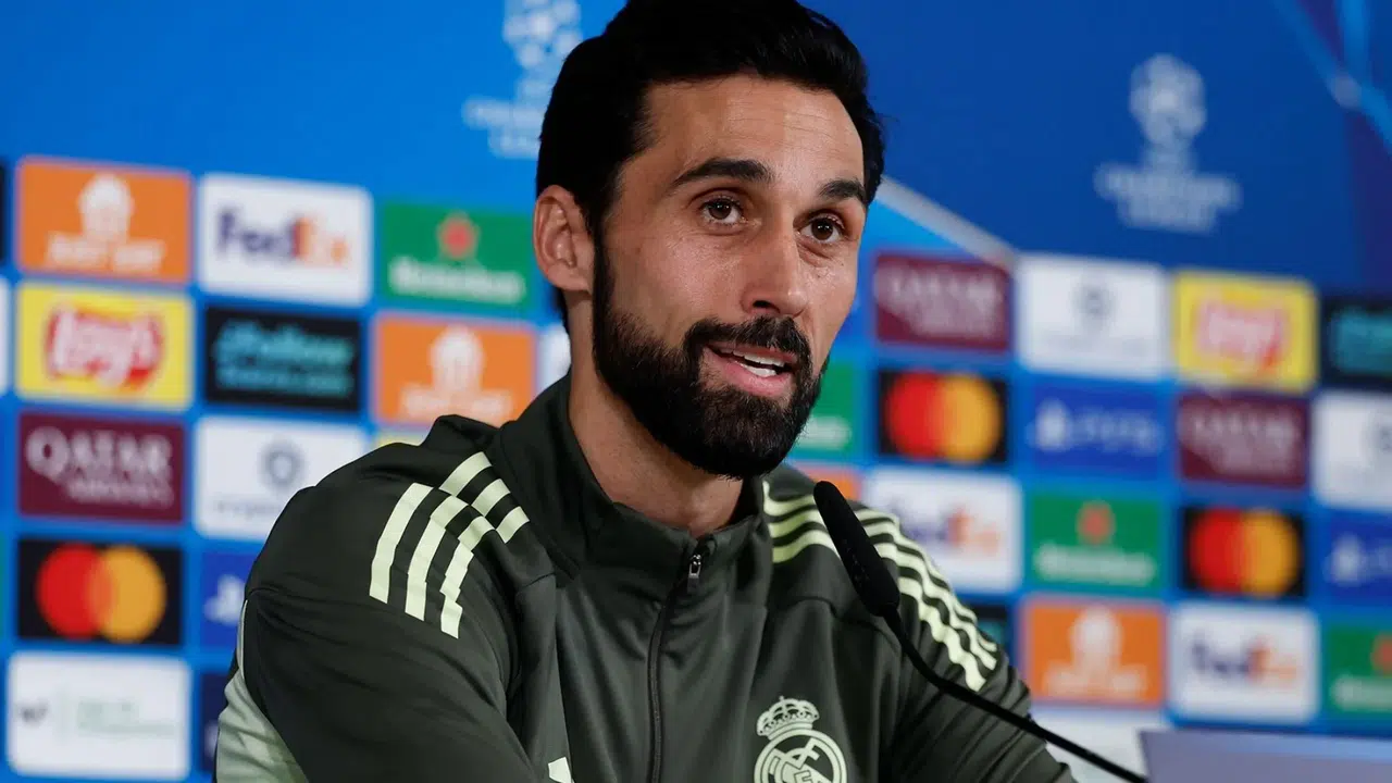 Real Madrid'de soğuk savaş: İmzalar bir türlü atılmıyor