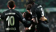 Süper Lig’de Puan Durumu: Erteleme Maçları Oynandı Beşiktaş Yükseldi