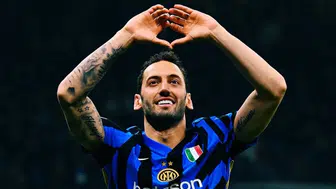 İtalya’da Türk rüzgarı: Hakan Çalhanoğlu Fiorentina’yı yıktı!