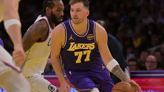 NBA'de akıl almaz gece: 46 sayılık geri dönüş!