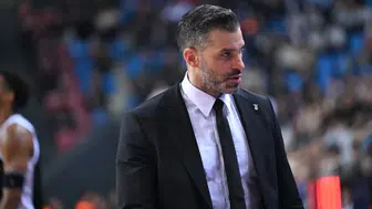 Beşiktaş GAIN Bursa'da şov yaptı! İşte son puan durumu