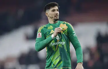 Altay Bayındır transferi kapıdan döndü