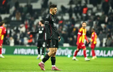 Rashica'dan eleştirilere sahada cevap