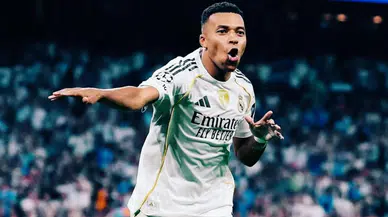 Messi ve Ronaldo’dan önce: Mbappé rekoru kırdı!