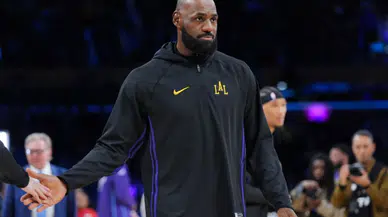 LeBron James tarihe geçti aynı gecede iki büyük rekor kırdı
