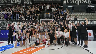 Beşiktaş kadın voleybol takımına dev destek