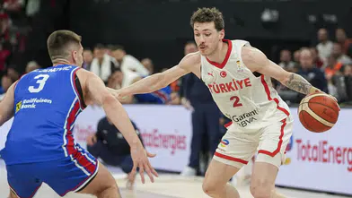 12 Dev Adam'dan Sırp devine parkeyi dar eden tarife!