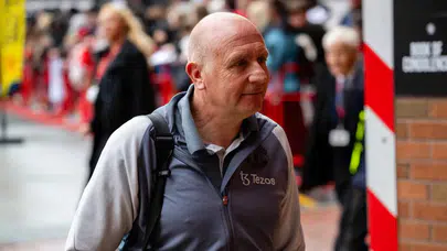 Richard Hartis kimdir ? : Tecrübeli Kaleci Antrenörünün Kariyer Yolculuğu