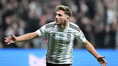 Beşiktaş'ın Genç Yıldızı Semih Kılıçsoy İçin Premier Lig'de Savaş Başladı!