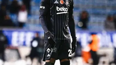 Beşiktaş, Masuaku'yu İkna Etmeye Çalışıyor!