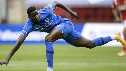 Beşiktaş’ta Forvet Operasyonu: Dolberg ve Onuachu Listede!