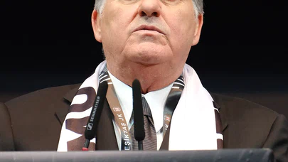 Serdal Adalı: "Tarihi bir çağrıda bulunmak istiyorum''