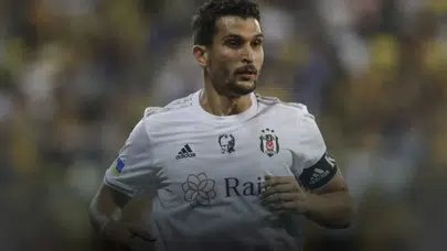 Necip Uysal’ın Kaptanlığını Alamazsınız