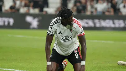 Beşiktaş’ın Golcüsü Abraham’dan Sakatlık Açıklaması