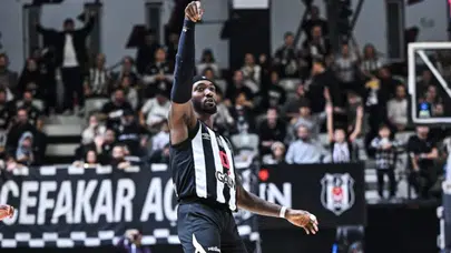 Mathews’tan inanılmaz performans