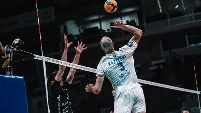 Halkbank’tan üç setlik gövde gösterisi!