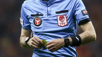 Hakem yönetimine sert ve tartışmalı kararlar!