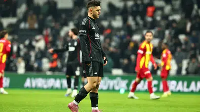 Rashica'dan eleştirilere sahada cevap