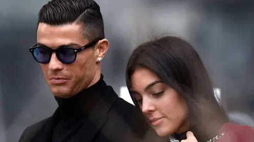 Ronaldo'dan binlerce kilometre öteden romantik jest!